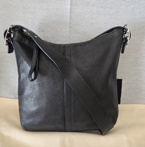 Coach Black Leather Shoulder Bag - Picture 1 of 12